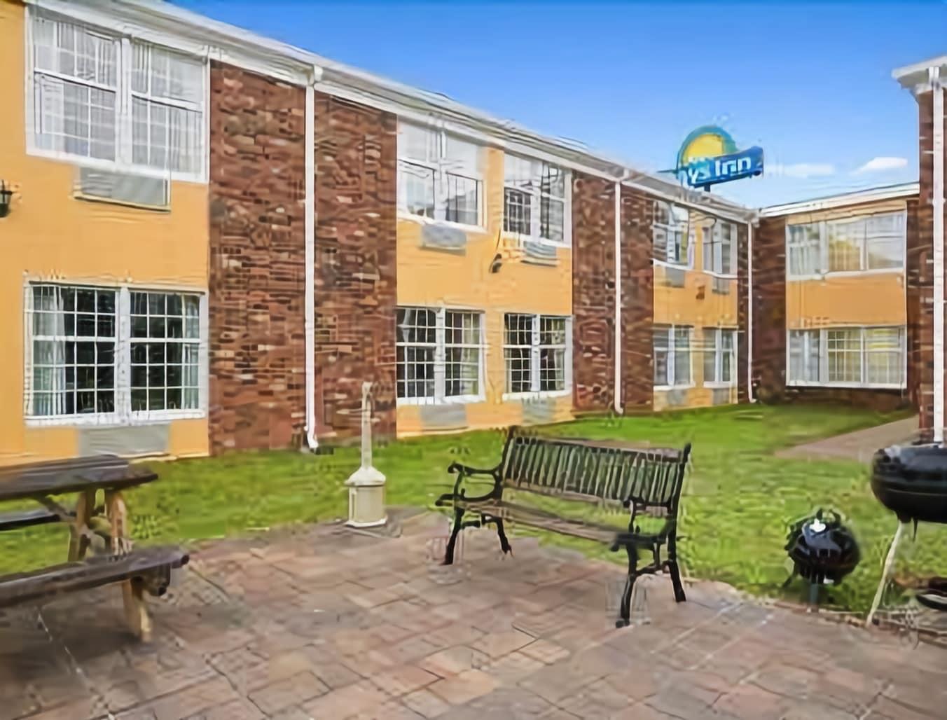 Days Inn By Wyndham Madisonville Ngoại thất bức ảnh