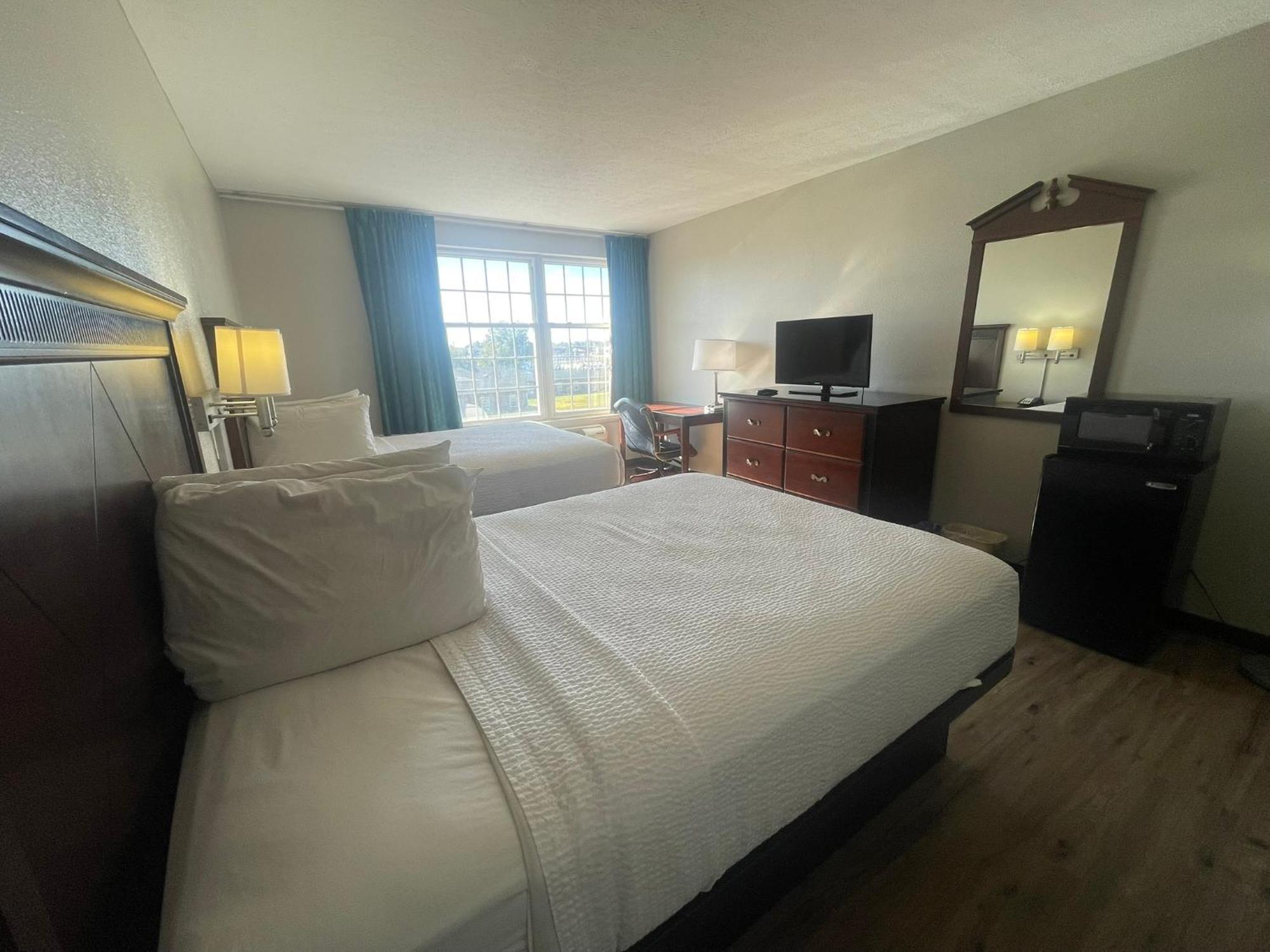 Days Inn By Wyndham Madisonville Ngoại thất bức ảnh